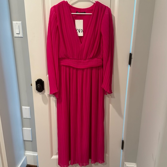 Brand new Zara dress - Picture 2 of 5